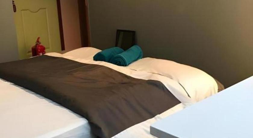 Koptel Budget Hotel Kuching Buitenkant foto