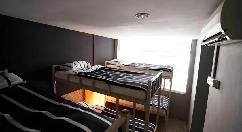 Koptel Budget Hotel Kuching Buitenkant foto