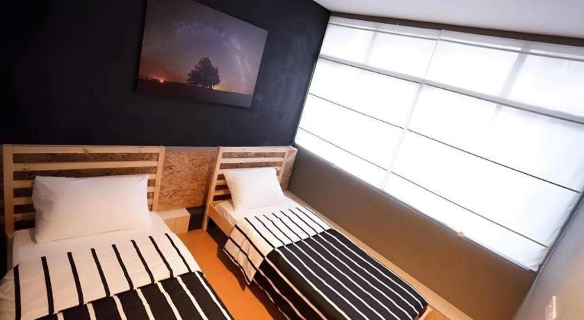 Koptel Budget Hotel Kuching Buitenkant foto