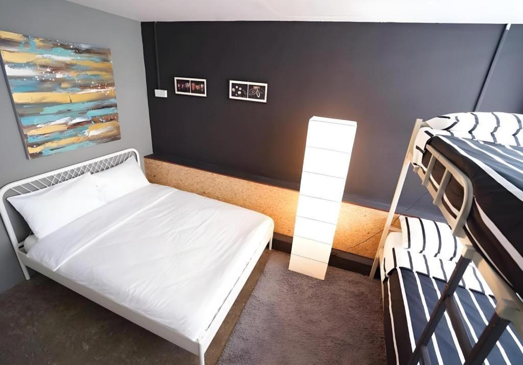 Koptel Budget Hotel Kuching Buitenkant foto