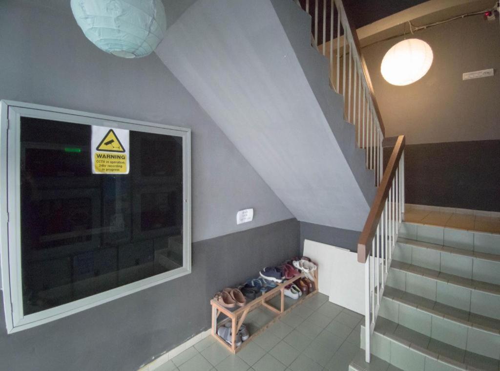 Koptel Budget Hotel Kuching Buitenkant foto